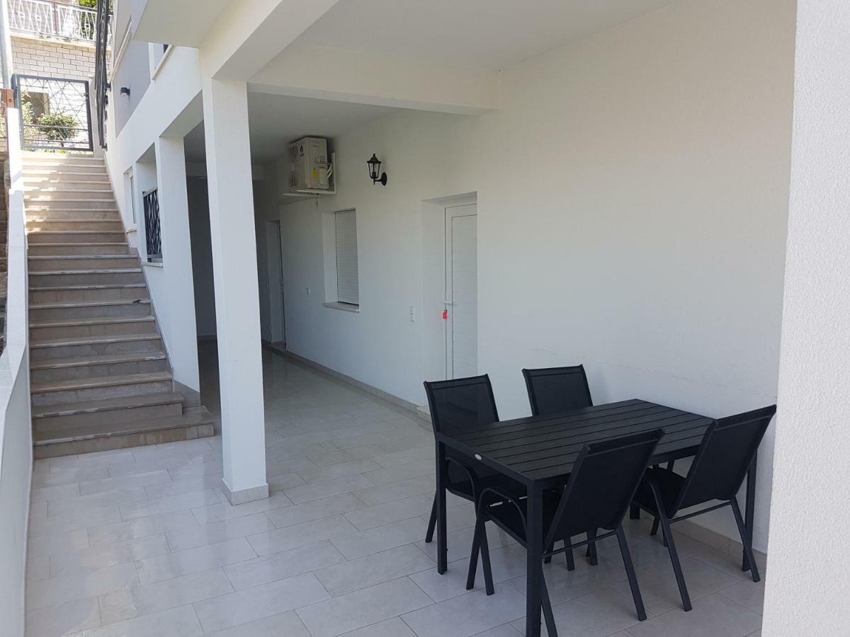 Sea View Apartment With A Huge Terrace Pisak Exterior photo